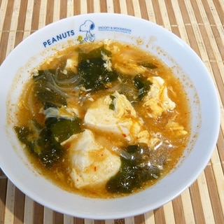 豆腐と卵のピリ辛スープ